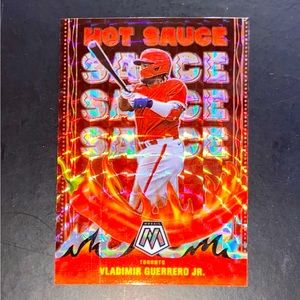 Vladimir Guerrero Jr - Hot Sauce Silver Prizm 2022 Panini Mosaic Baseball #HS-5